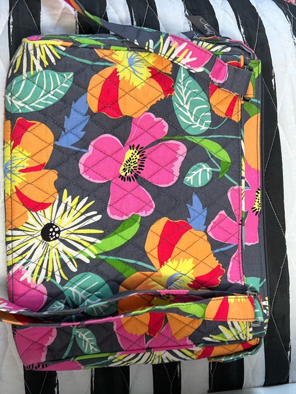 Vera Bradley jazzy bloom Crossbody messenger Bag - Picture 6 of 14